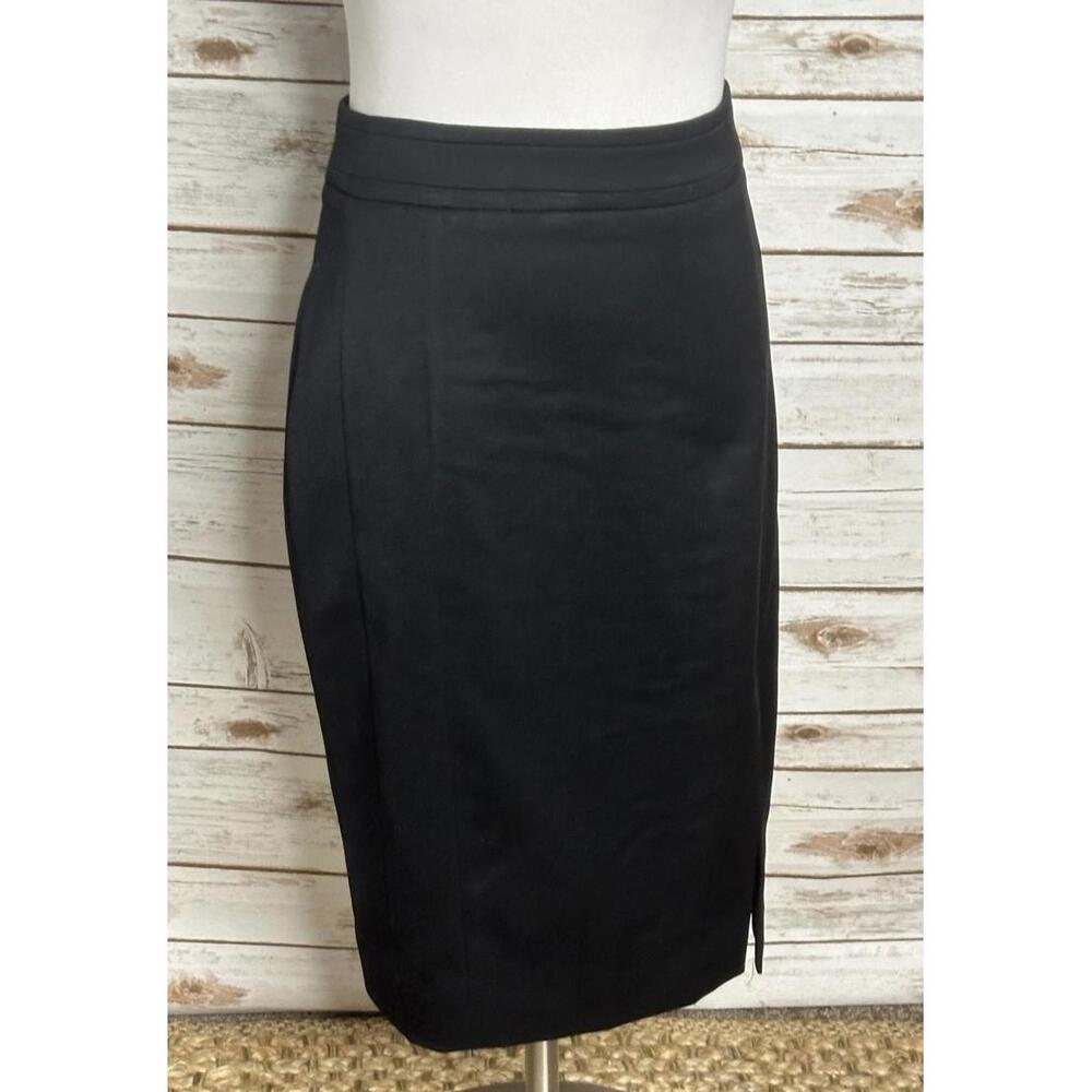 White House Black Market modern classic office siren black pencil skirt Size 8